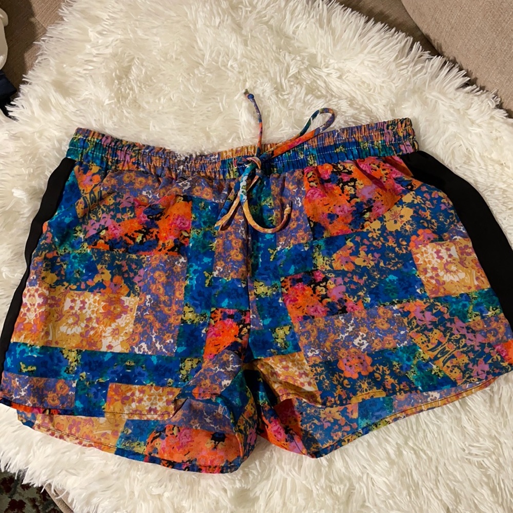 Beautiful colors short